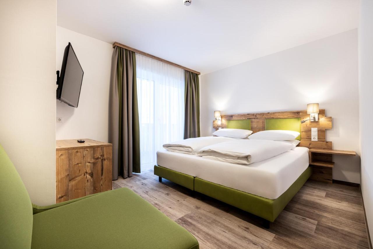 Hotel Der Alpenblick Sankt Johann im Pongau Exterior foto